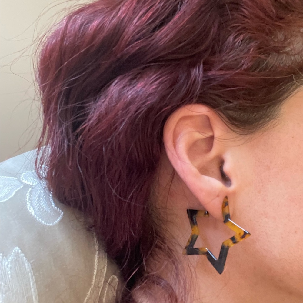 Beautiful SHASHI Star Earrings